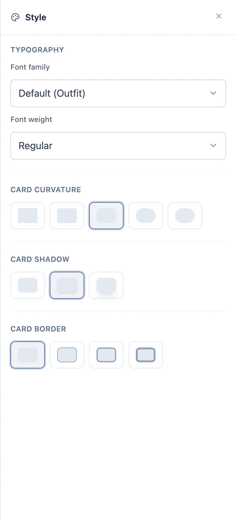 Painel Style: grupo Typography com Font family em Default (Outfit) e Font weight em Regular, depois Card curvature com cinco opções, Card shadow com três e Card border com quatro.